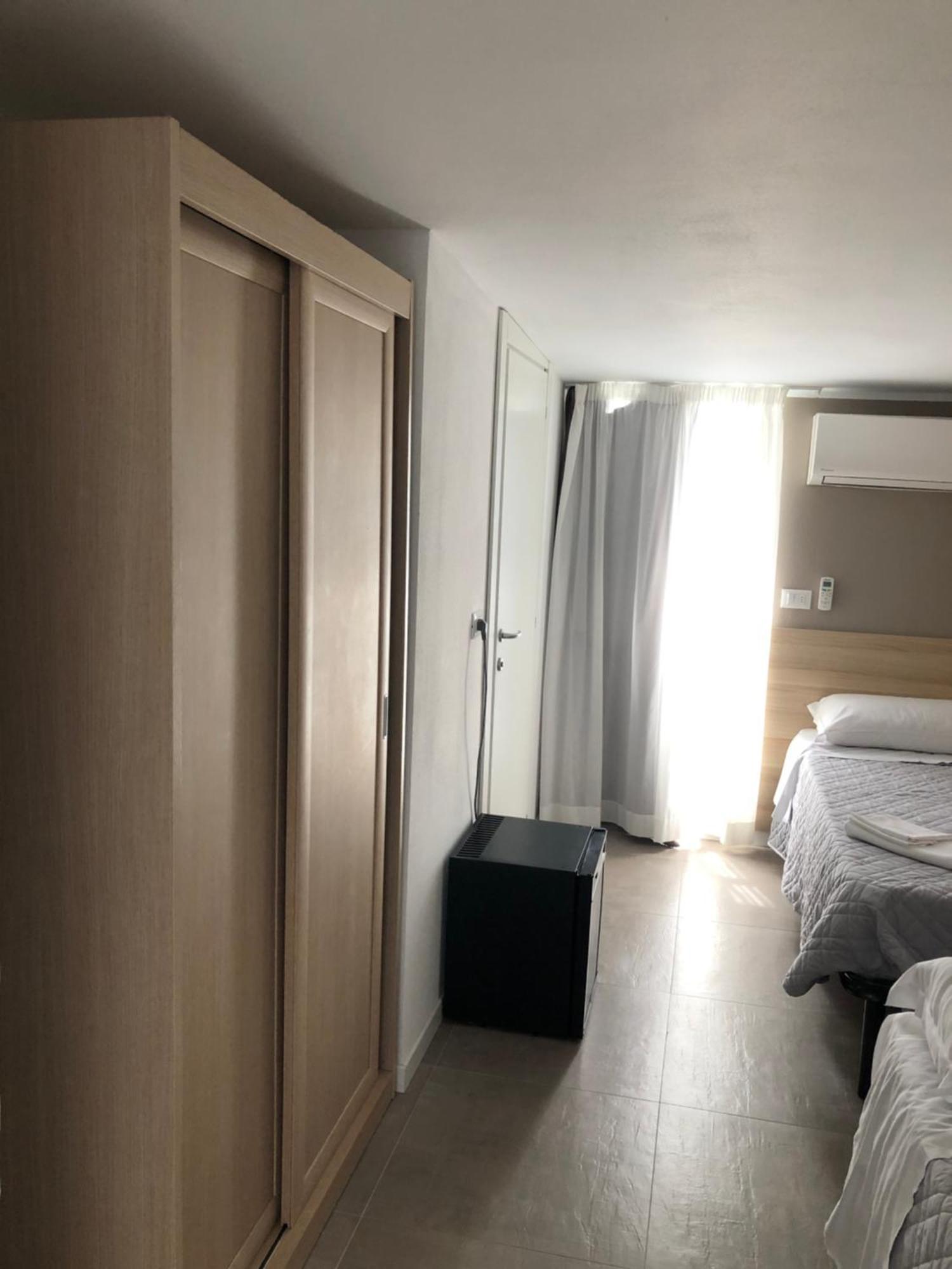 Hotel Rex Лидо ди Савио Екстериор снимка